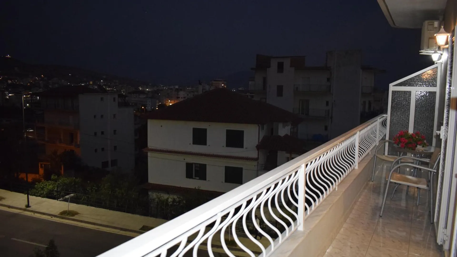 Isabela Apartments Sarandë 0*,